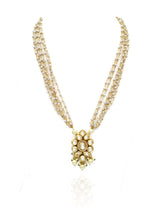 Amaal Pearl String Kundan Pendant Set - the Pashm